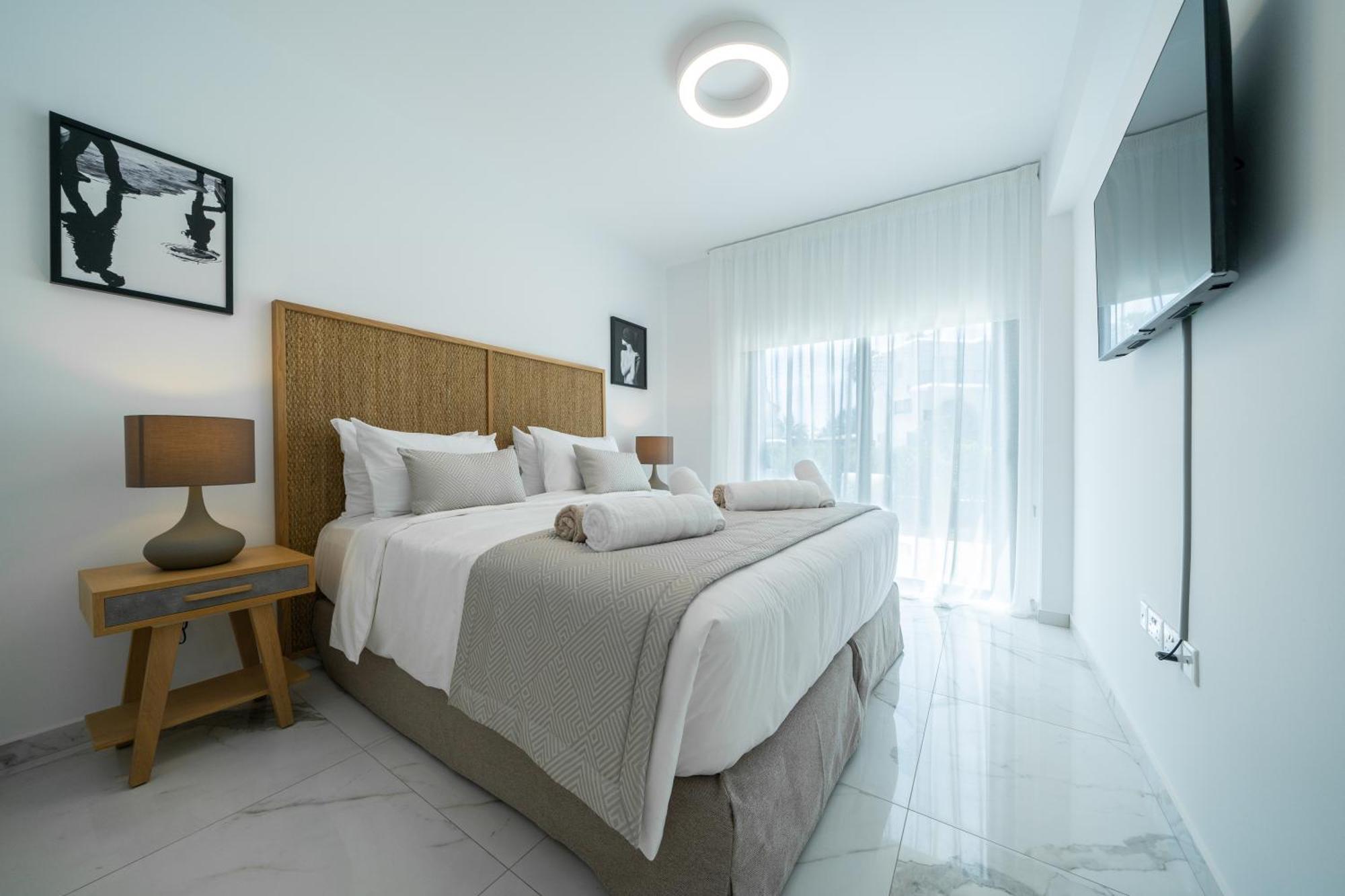 Superior One-bedroom Apartment